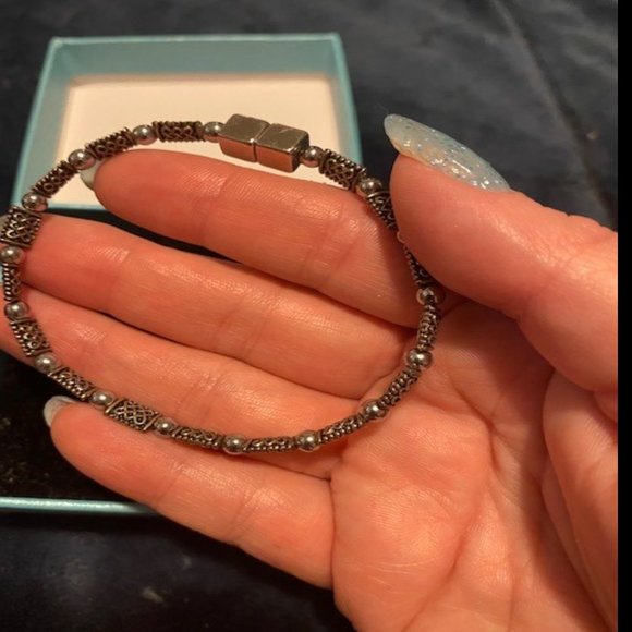 Sephla Magnetic Bracelet - OS - Picture 2 of 2